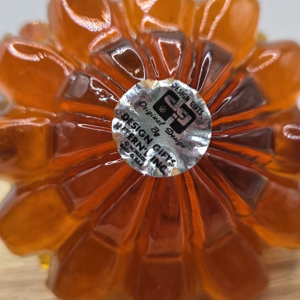 Vibrant Vintage Lucite Floral Daisy & Butterfly Decor 60s 70s - Picture 4 of 7